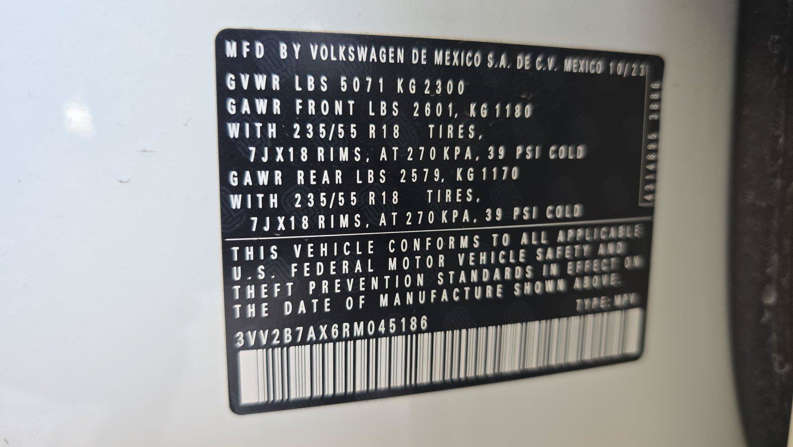 Used 2024 Volkswagen Tiguan SE AWD/4WD image 28