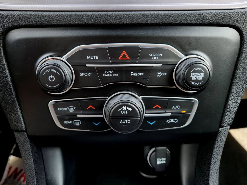 Used 2023 Dodge Charger R/T w/ Cold Weather Package image 27