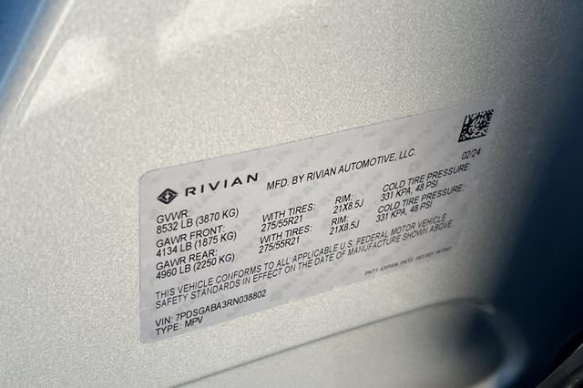 Used 2024 Rivian R1S Adventure AWD/4WD image 35