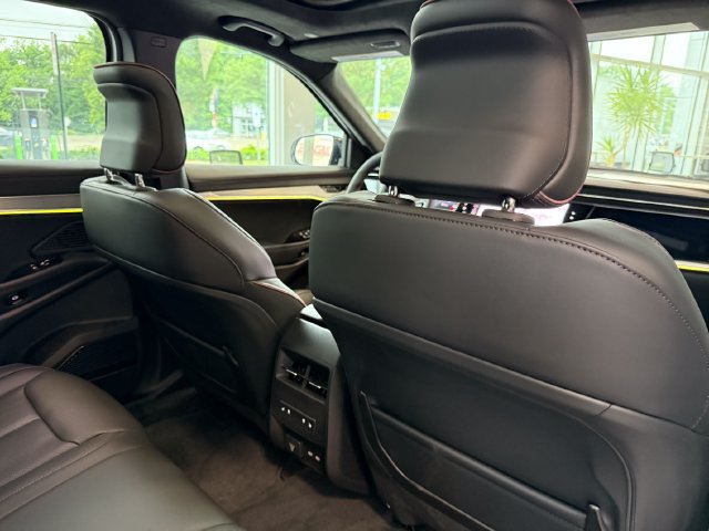New 2025 Jeep Wagoneer S Launch Edition AWD/4WD image 37