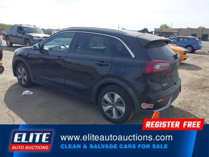 Used 2019 Kia Niro EX Premium w/ Sunroof Package FWD image 5