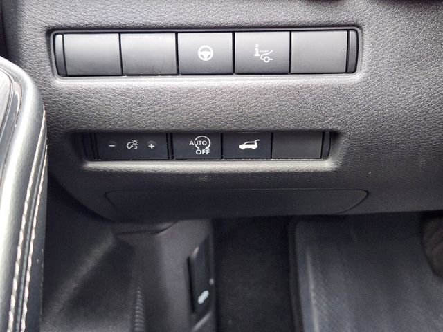 Used 2024 Nissan Rogue Platinum w/ Platinum Premium Package FWD image 23