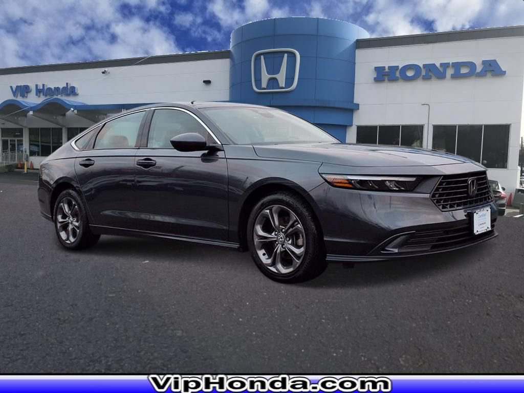 Used 2023 Honda Accord EX video 1