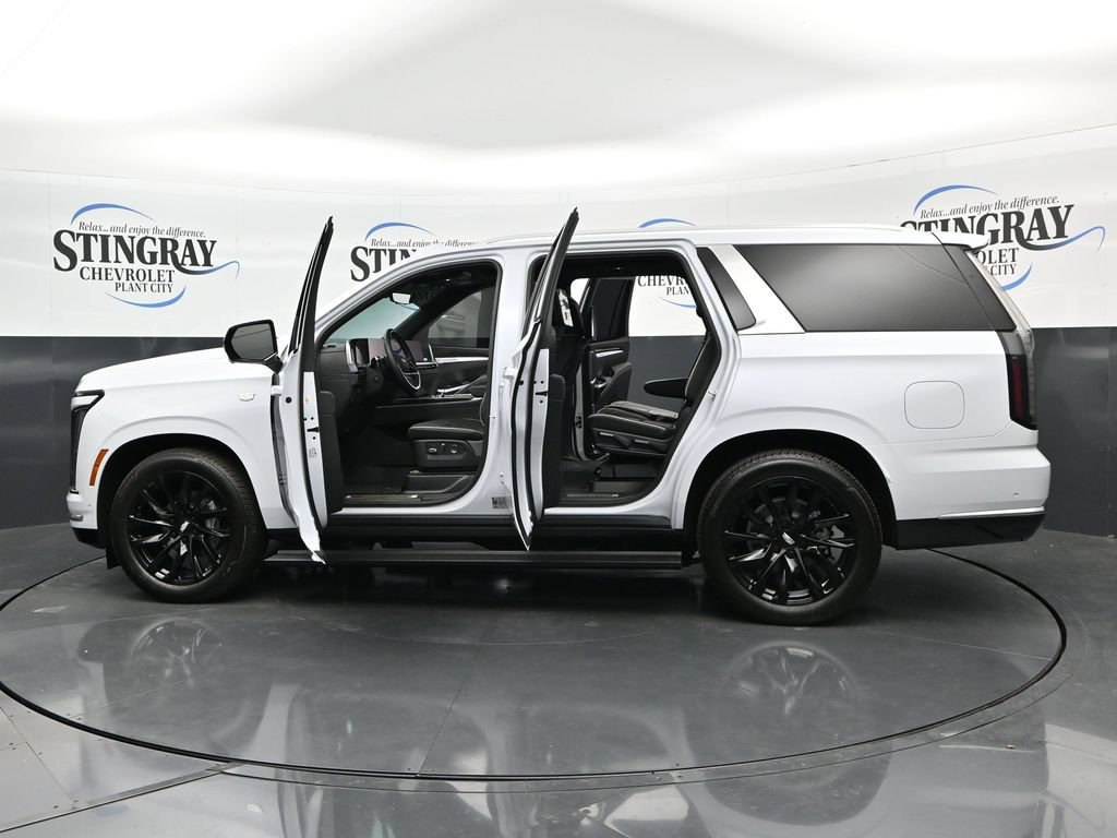 Used 2026 Cadillac Escalade Luxury w/ Touring Package AWD/4WD image 37
