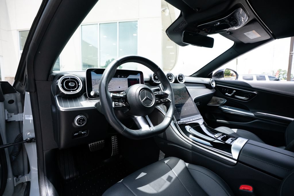 Used 2024 Mercedes-Benz CLE 450 4MATIC Cabriolet w/ Driver Assistance Package image 27