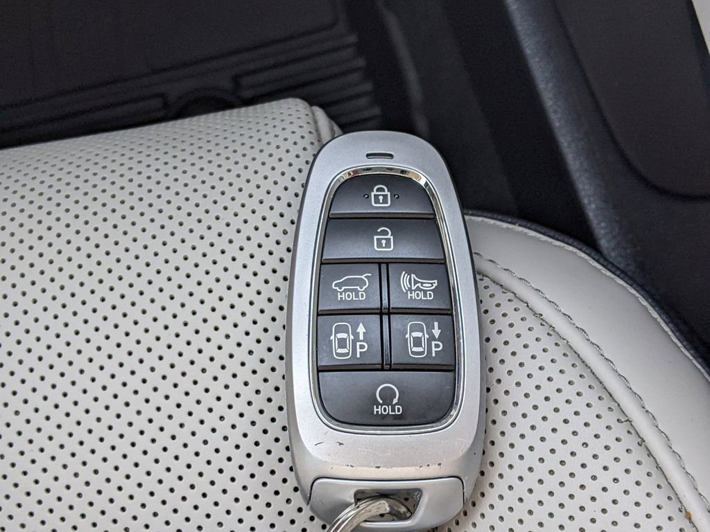 Used 2024 Hyundai Palisade Calligraphy image 32