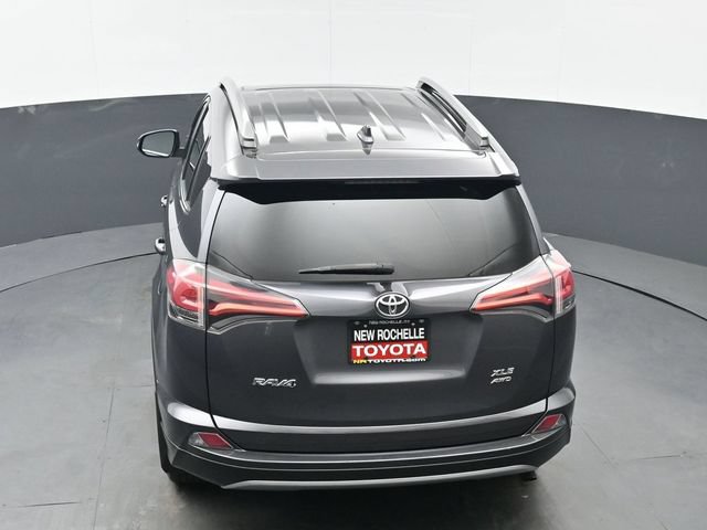 Certified 2018 Toyota RAV4 XLE w/ Plus Extra Value Package AWD/4WD image 39