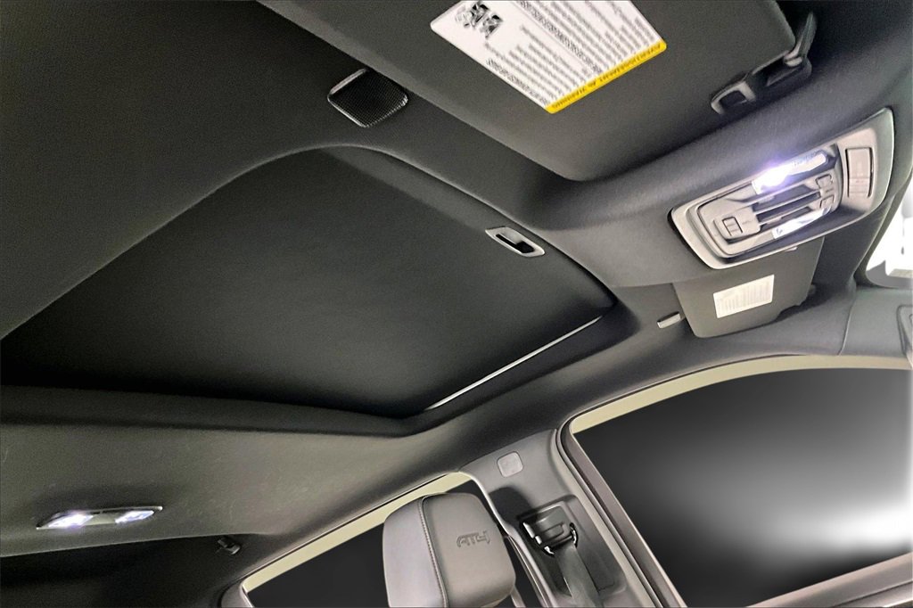 Used 2024 GMC Sierra 1500 AT4 w/ Technology Package image 28