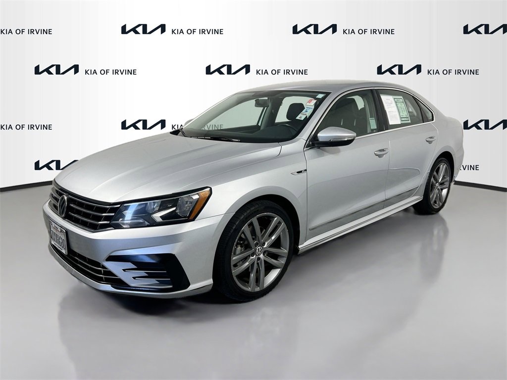 Used 2017 Volkswagen Passat 1.8T R-Line image 3
