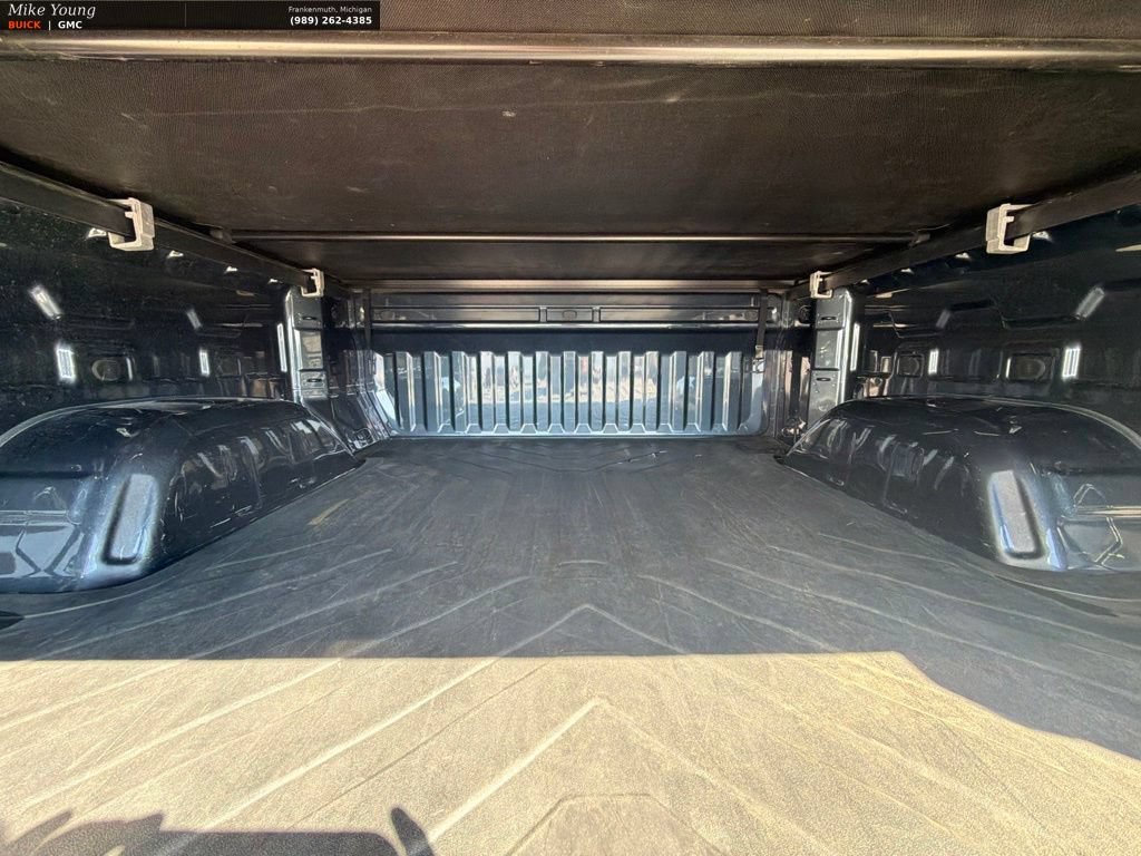Used 2022 Chevrolet Silverado 1500 LT AWD/4WD image 8