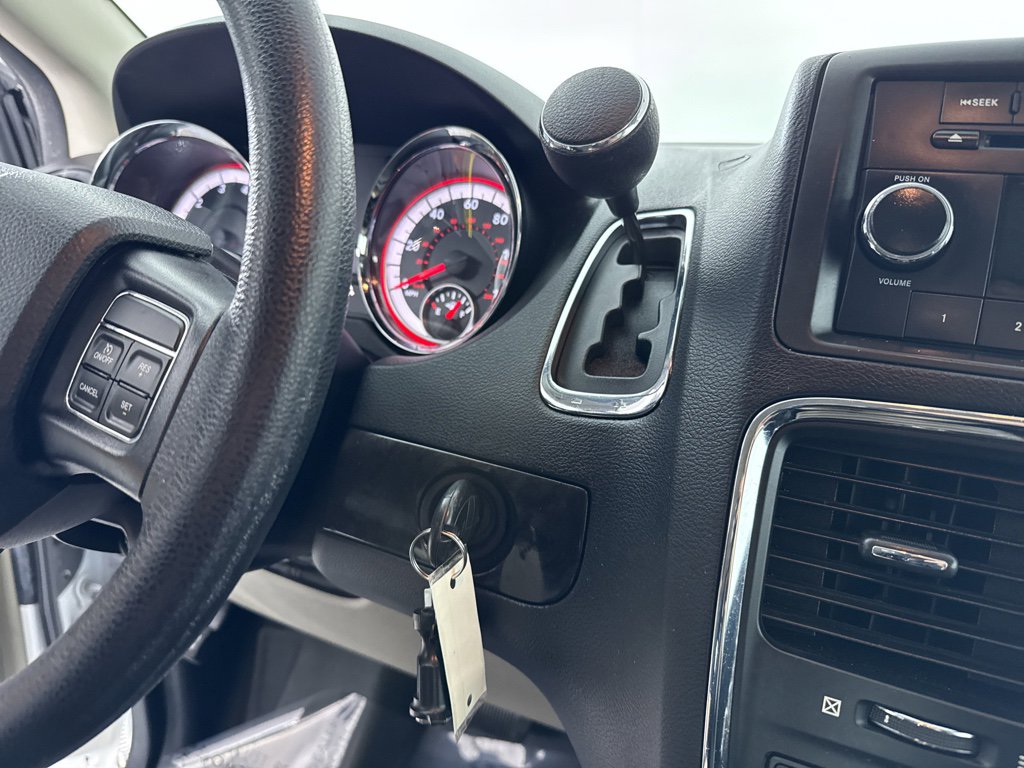 Used 2016 Dodge Grand Caravan SE w/ Quick Order Package 29E SE image 18