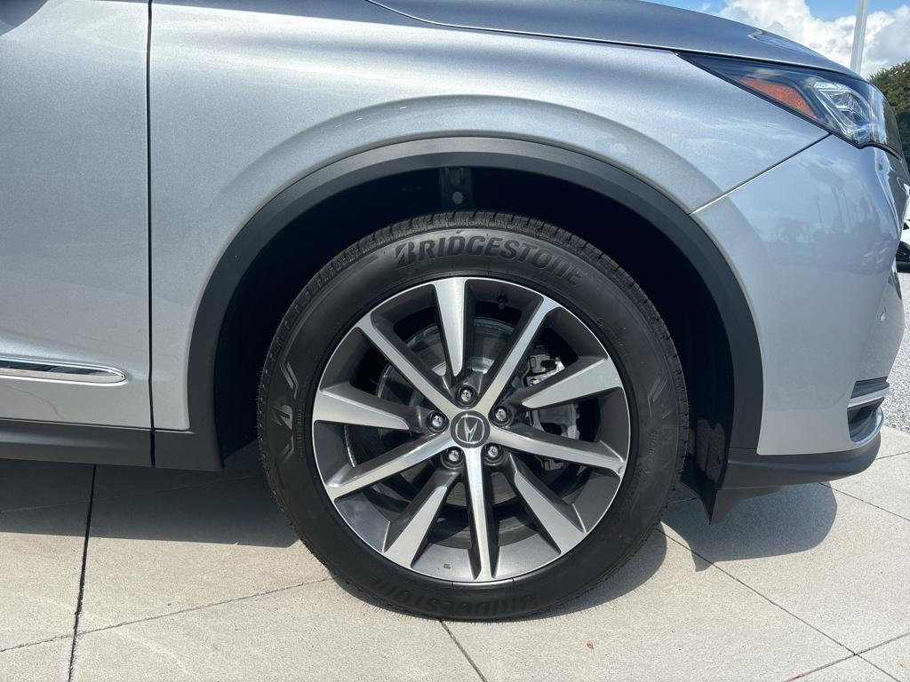 Certified 2025 Acura MDX FWD w/ Technology Package image 6