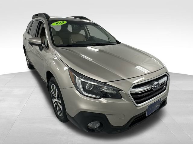 Used 2019 Subaru Outback 2.5i Limited w/ Popular Package #2 image 1