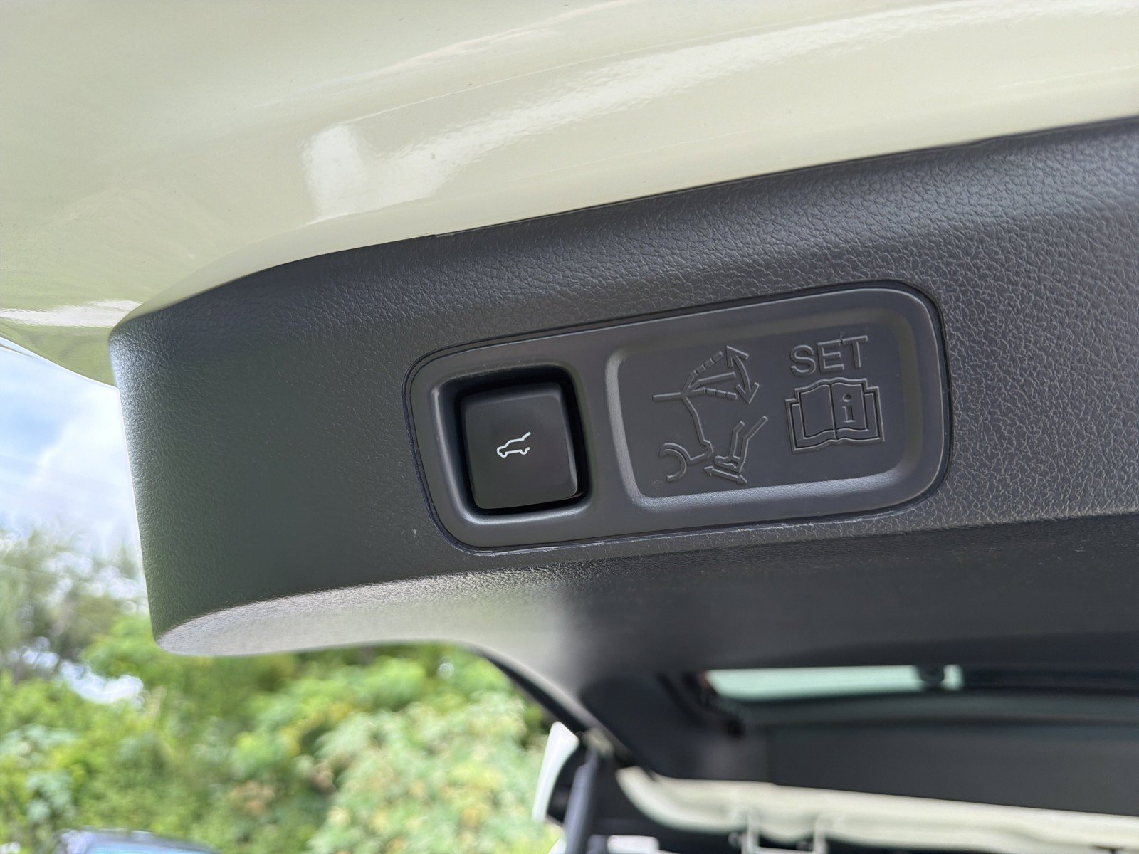 Used 2023 Lincoln Navigator Reserve AWD/4WD image 13