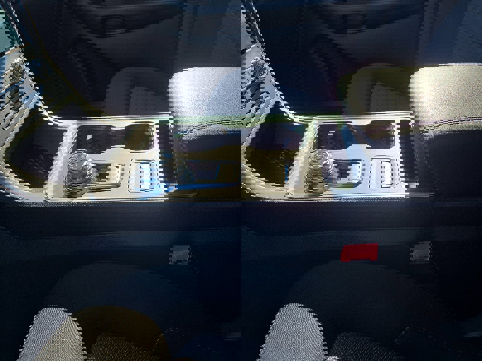 Certified 2024 Ford Edge SE image 22