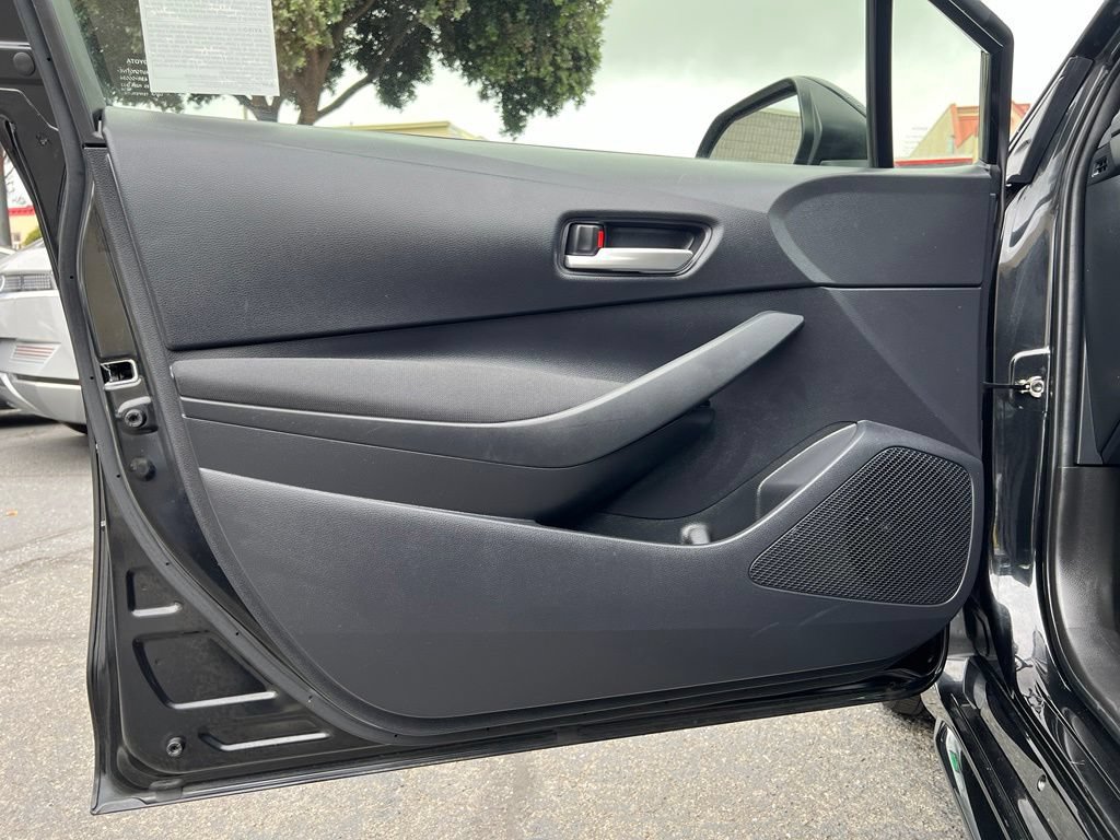 Certified 2021 Toyota Corolla LE w/ Carpet Mat Package (TMS) FWD image 35