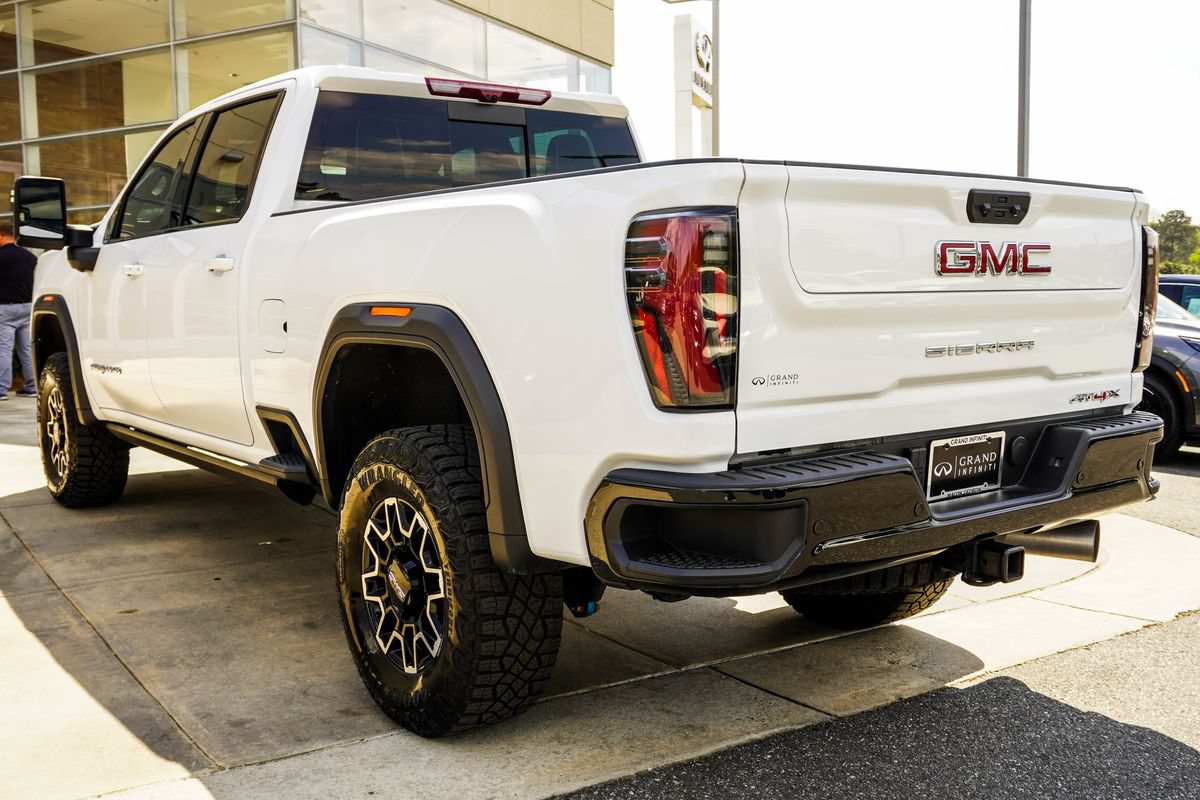 Used 2026 GMC Sierra 2500 AT4X AWD/4WD image 10