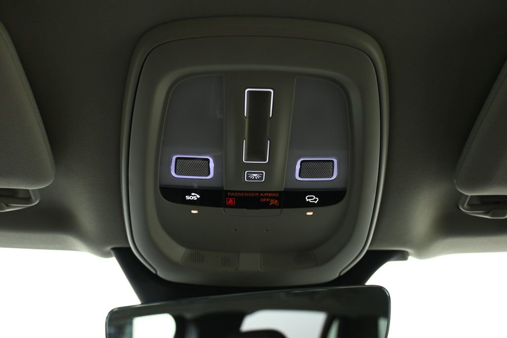 Used 2025 Volvo XC90 B5 Plus w/ Protection Package Premier image 20