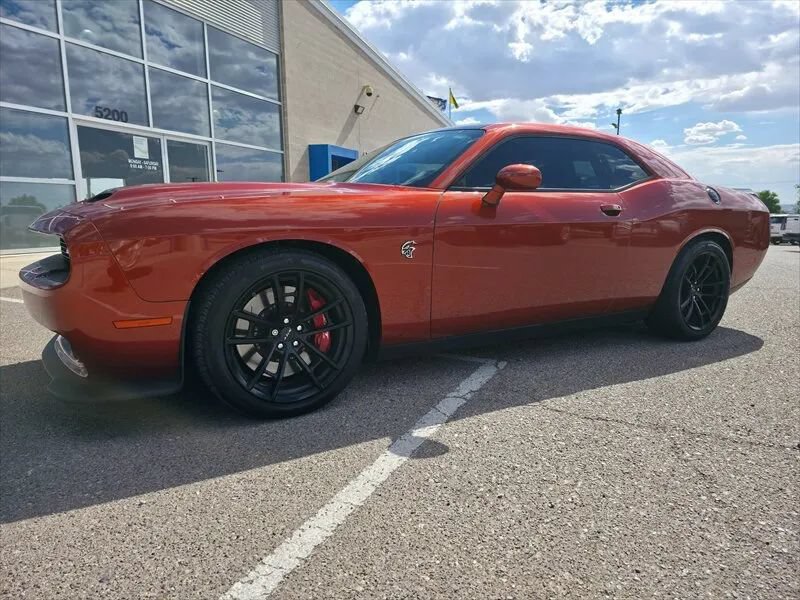 Used 2023 Dodge Challenger SRT Hellcat w/ Driver Convenience Group RWD image 4