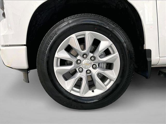 Used 2023 Chevrolet Silverado 1500 Custom RWD image 10