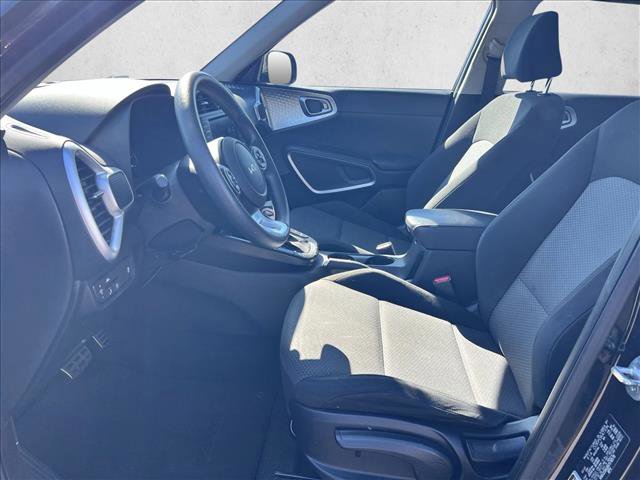 Used 2022 Kia Soul LX w/ Technology Package FWD image 9