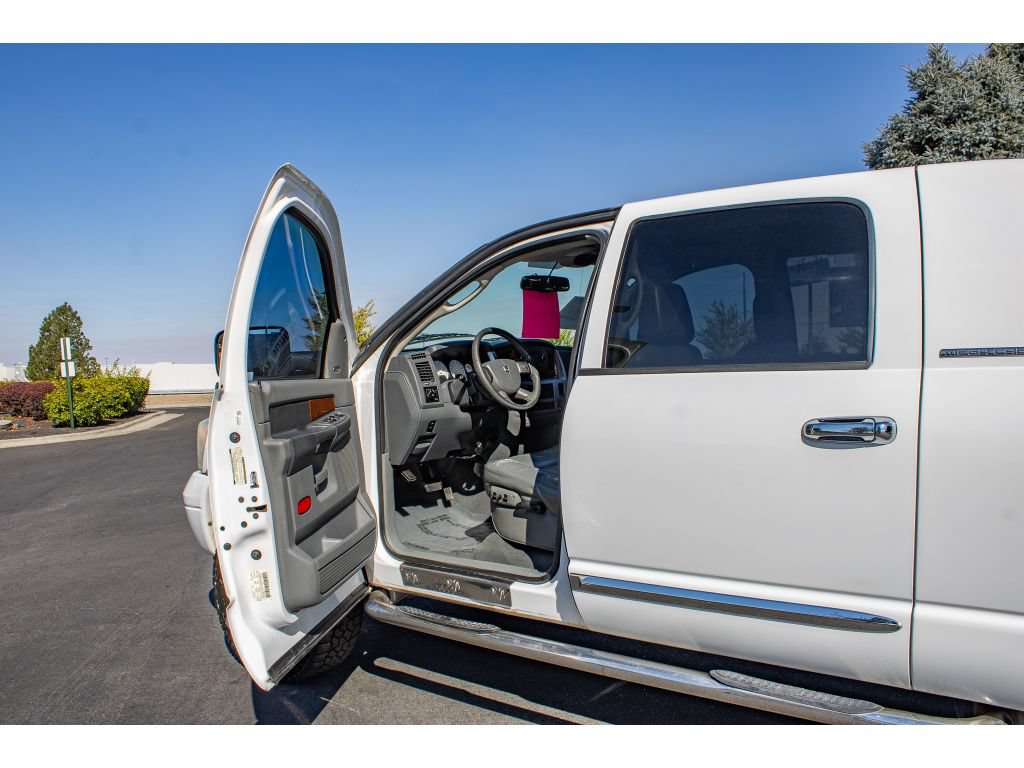 Used 2007 Dodge Ram 2500 Truck Laramie w/ Protection Group AWD/4WD image 25