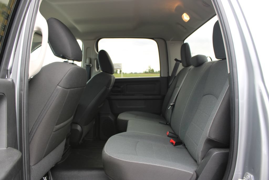 Used 2022 RAM 1500 Tradesman w/ Chrome Plus Package RWD image 24