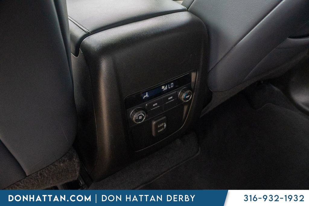 Used 2023 Buick Enclave Essence AWD/4WD image 22