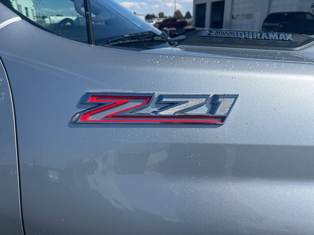 Used 2022 Chevrolet Silverado 3500 LTZ image 3