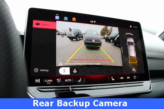 New 2026 Volkswagen GTI SE image 3