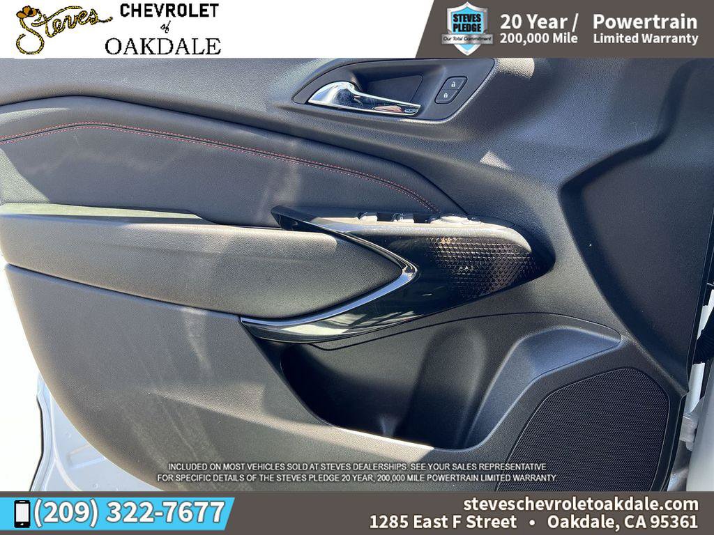 Certified 2026 Chevrolet Trax RS w/ Sunroof Package FWD image 25