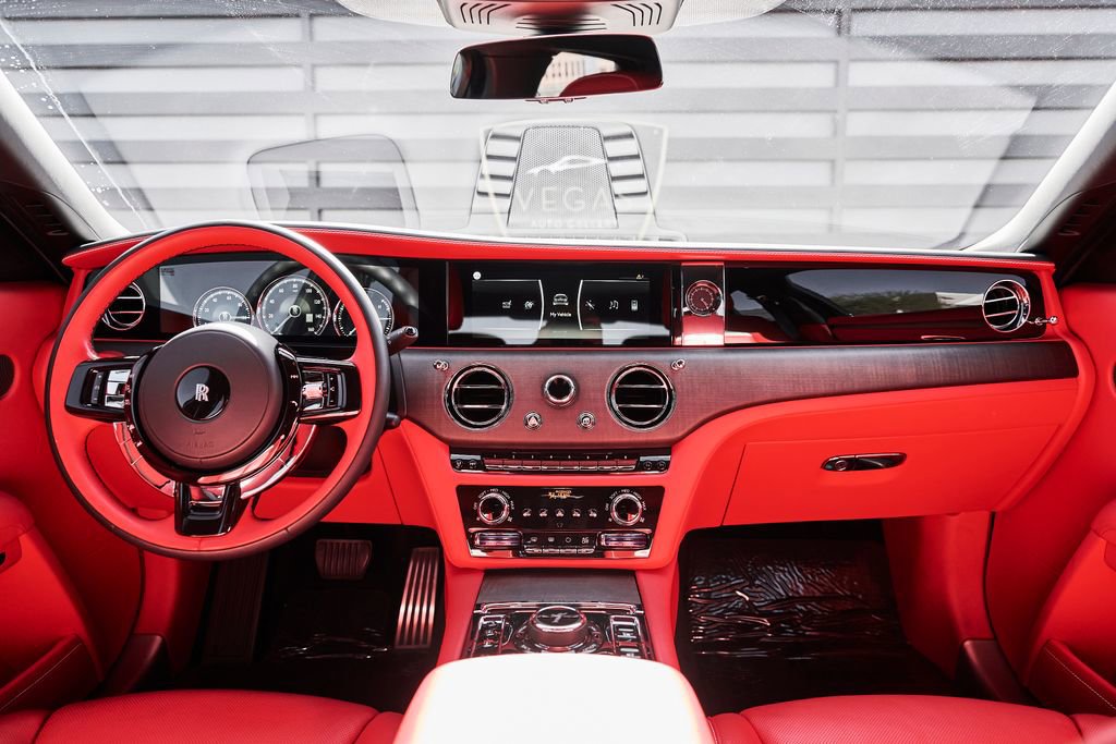 Used 2024 Rolls-Royce Ghost AWD/4WD image 52