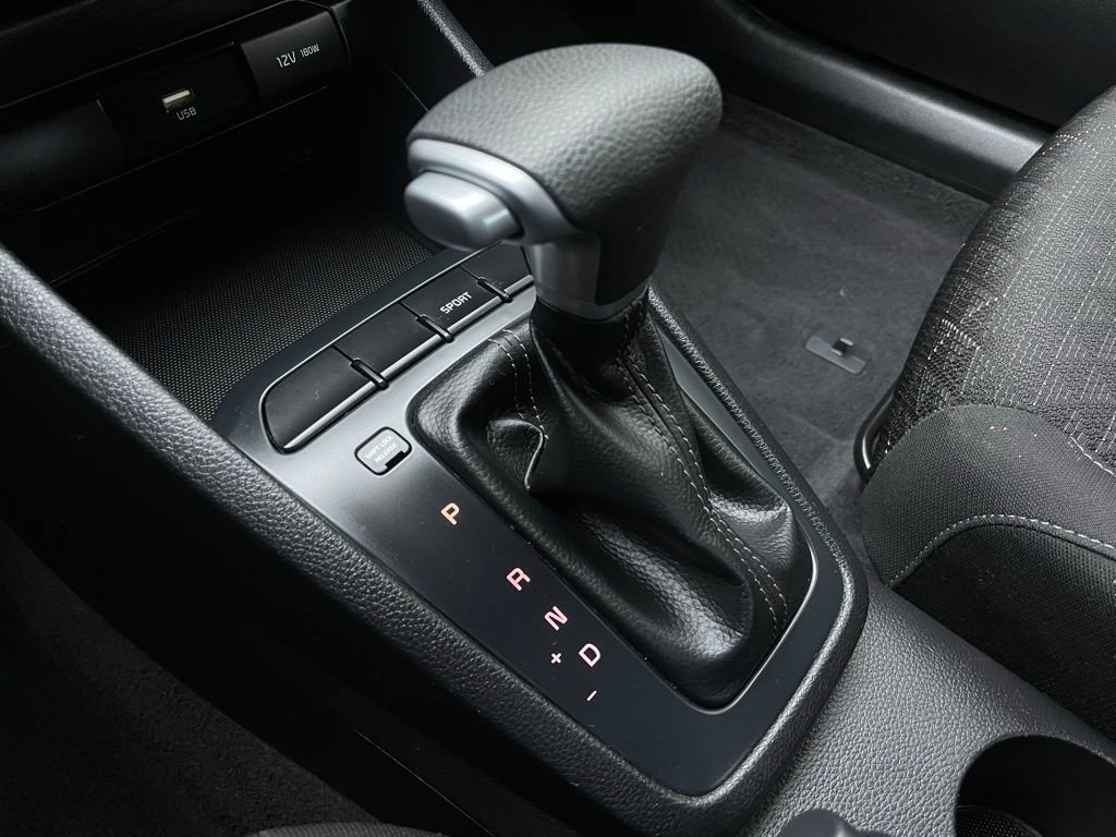 Used 2022 Kia Rio LX image 20