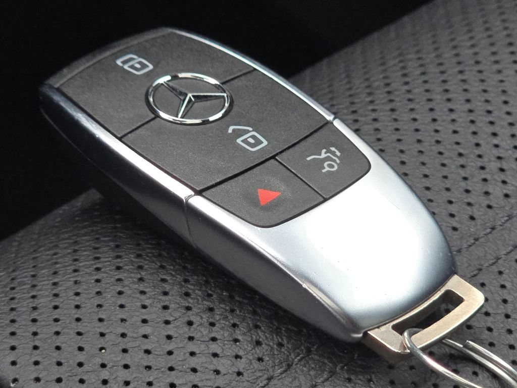 Used 2024 Mercedes-Benz GLE 450 4MATIC image 39