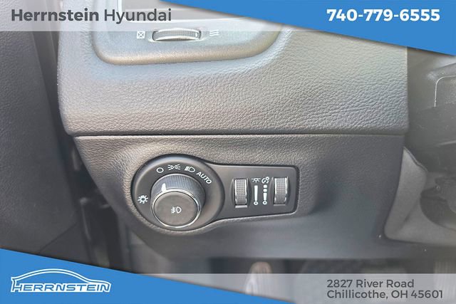 Used 2021 Jeep Compass Trailhawk AWD/4WD image 16