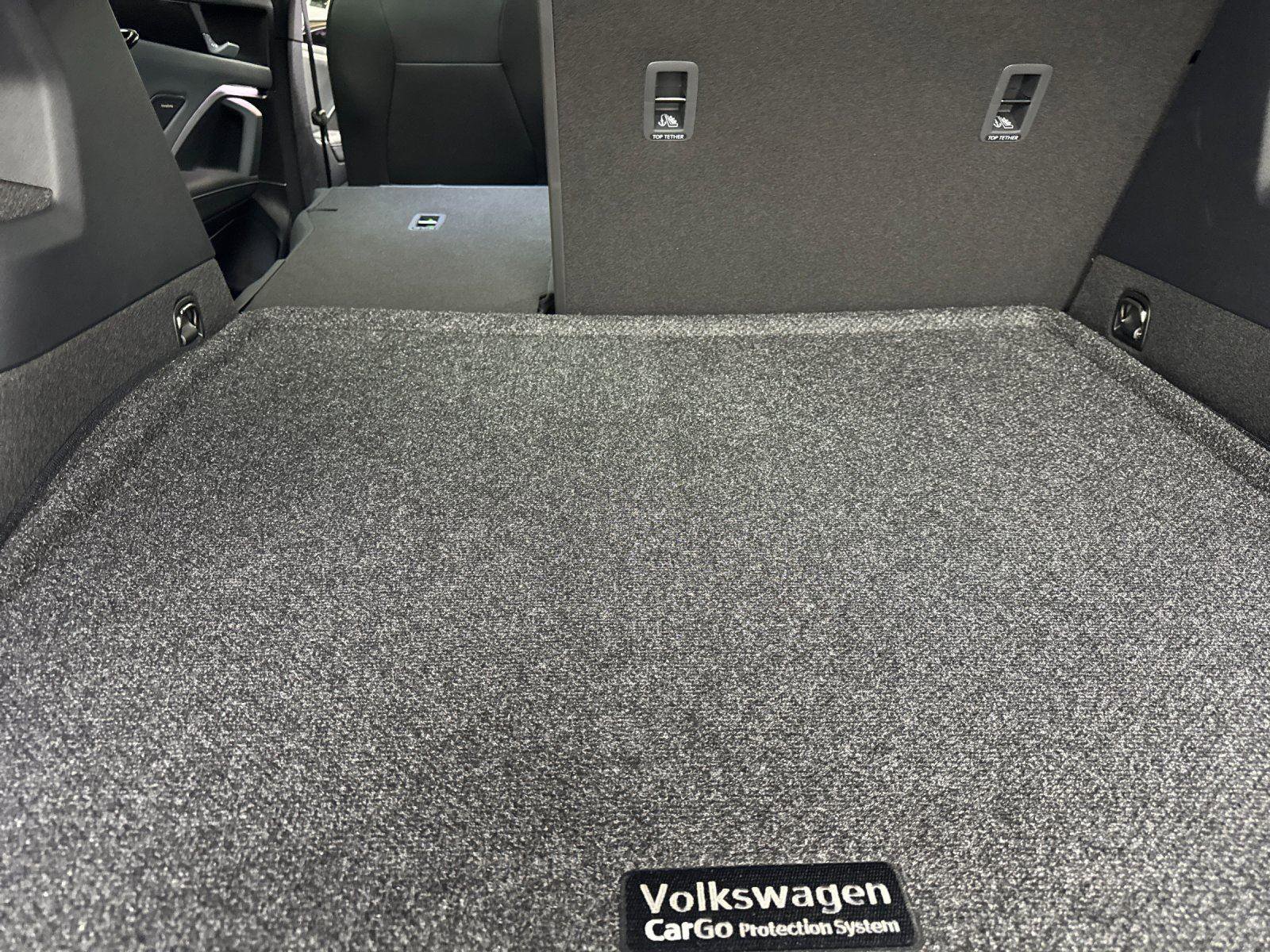 New 2026 Volkswagen Tiguan SEL R-Line AWD/4WD image 14