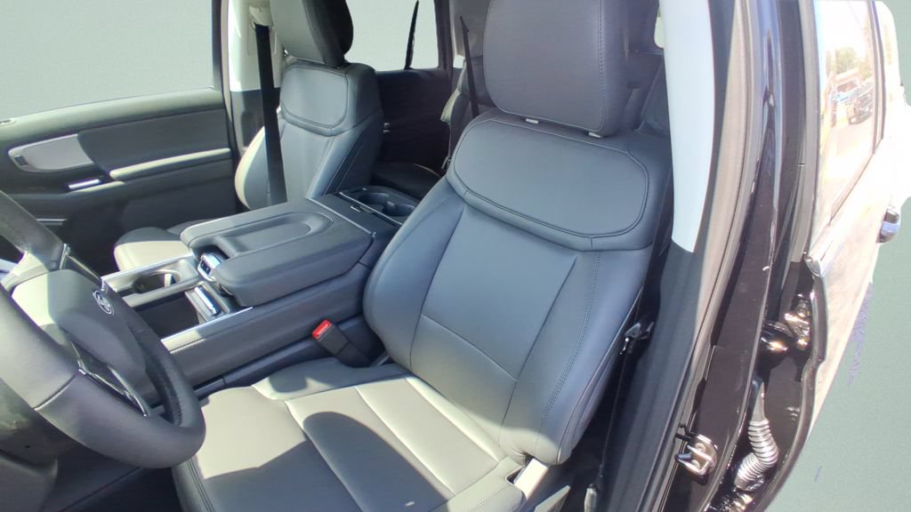 New 2027 Ford Expedition Max Active AWD/4WD image 4