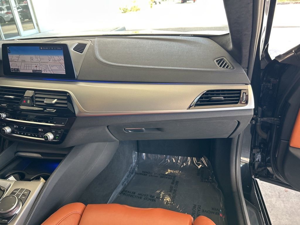 Used 2020 BMW M5 w/ Executive Package image 27