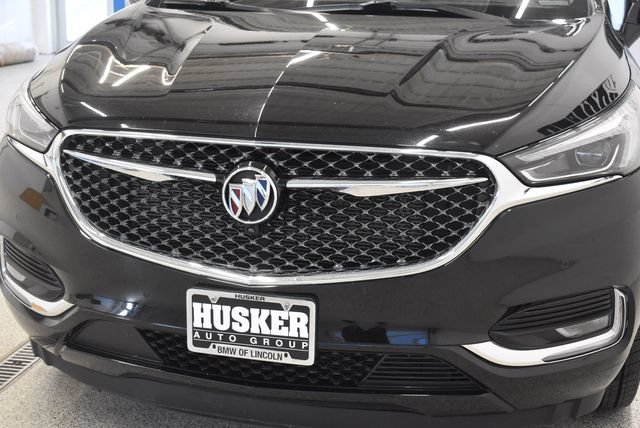 Used 2020 Buick Enclave Avenir w/ Avenir Technology Package AWD/4WD image 14