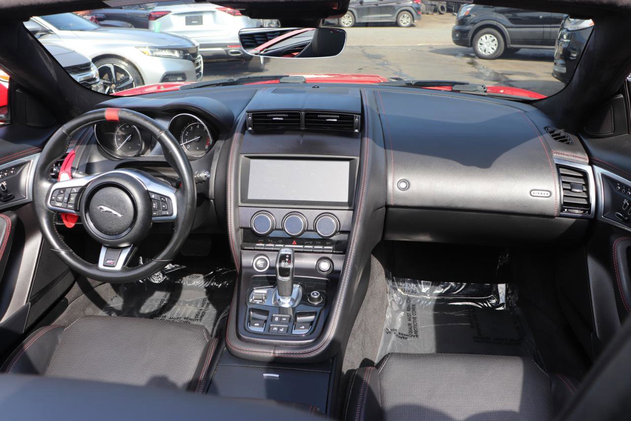Used 2020 Jaguar F-TYPE Checkered Flag image 14