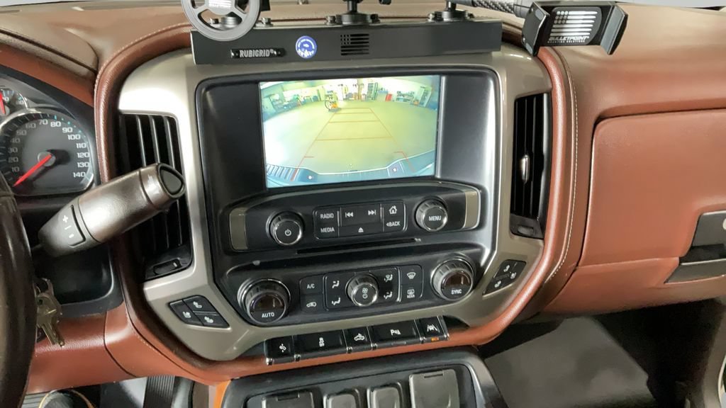 Used 2018 Chevrolet Silverado 1500 High Country AWD/4WD image 36