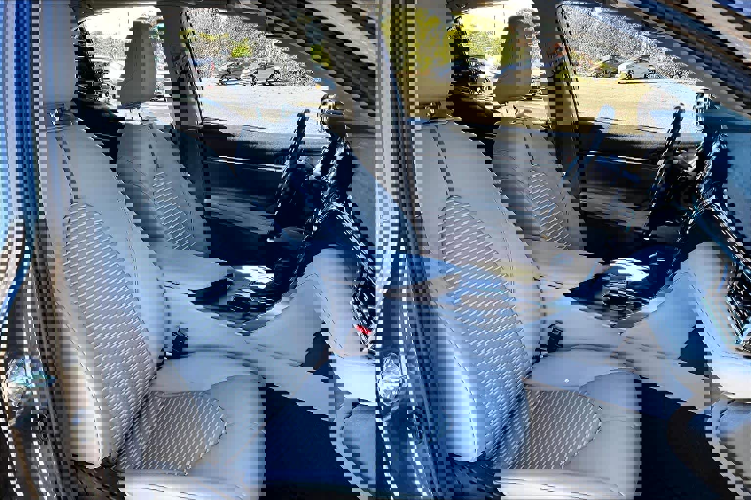 Certified 2022 Toyota Camry SE image 8