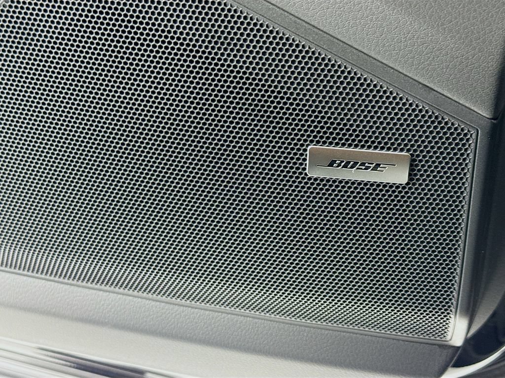 New 2026 Porsche Cayenne AWD/4WD image 12