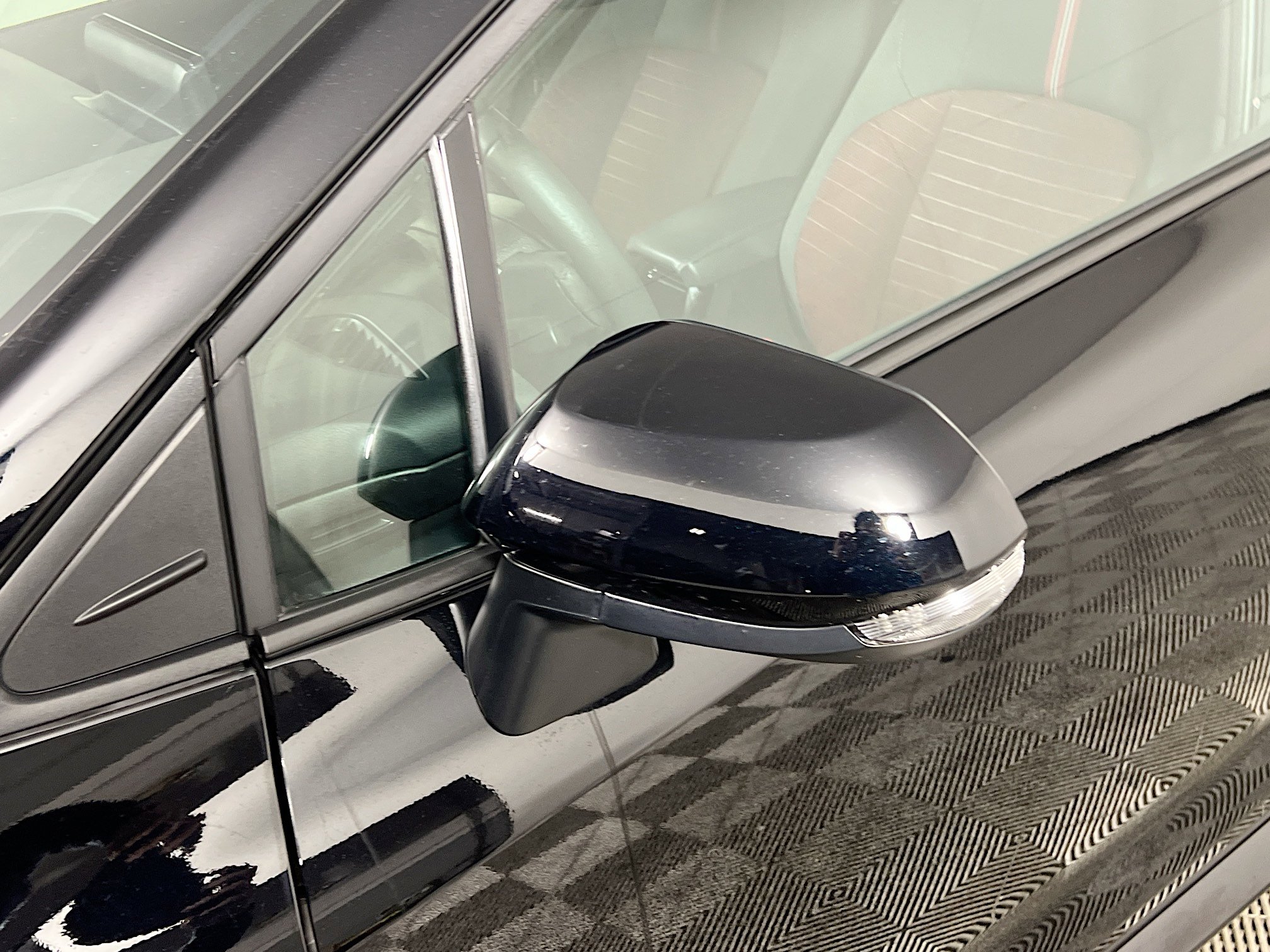 Used 2025 Toyota Corolla SE image 13