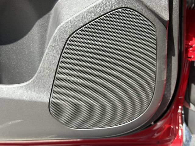 New 2026 Chevrolet Trax LT w/ LT Convenience Package FWD image 23