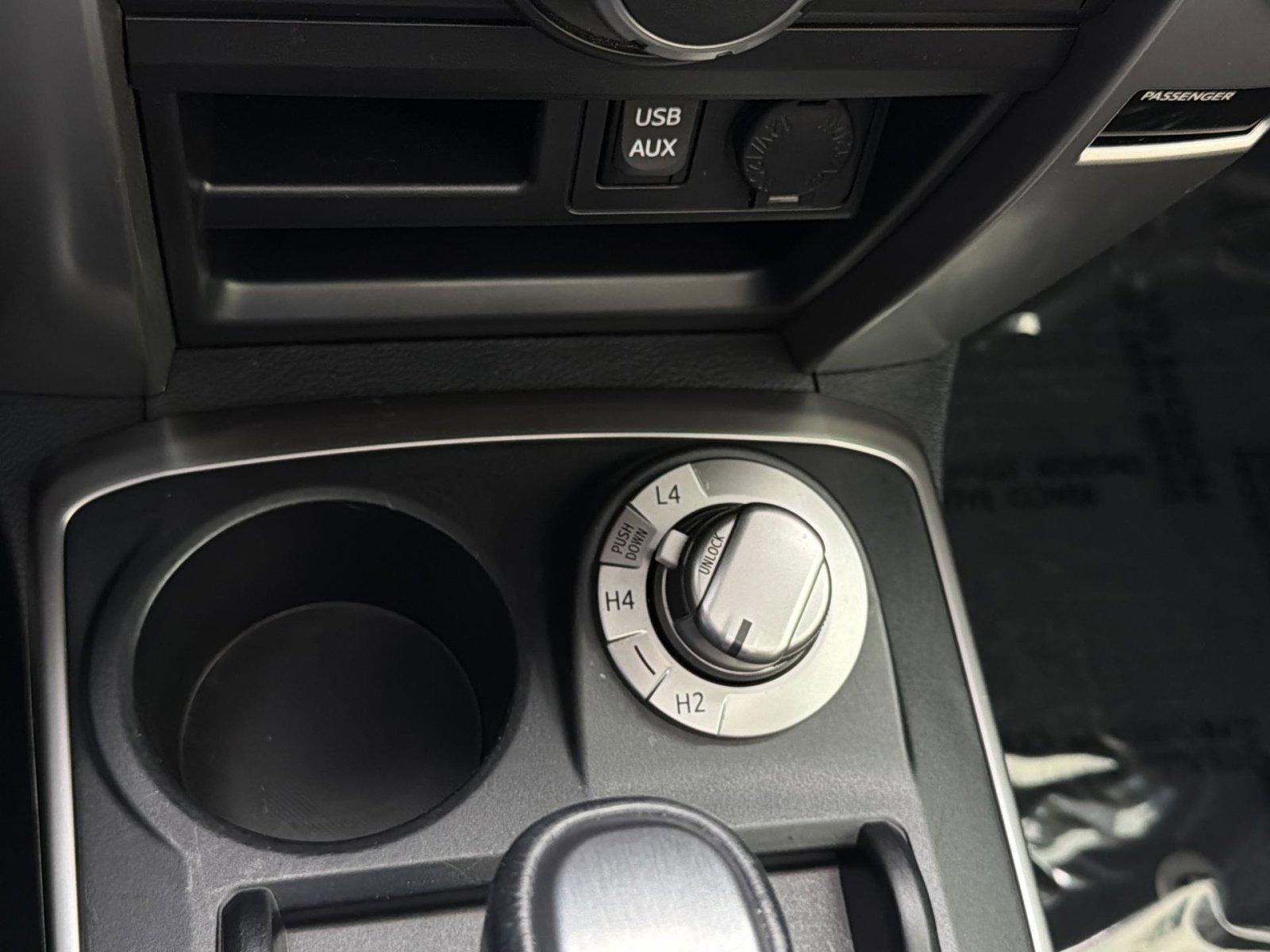 Used 2018 Toyota 4Runner SR5 Premium AWD/4WD image 34