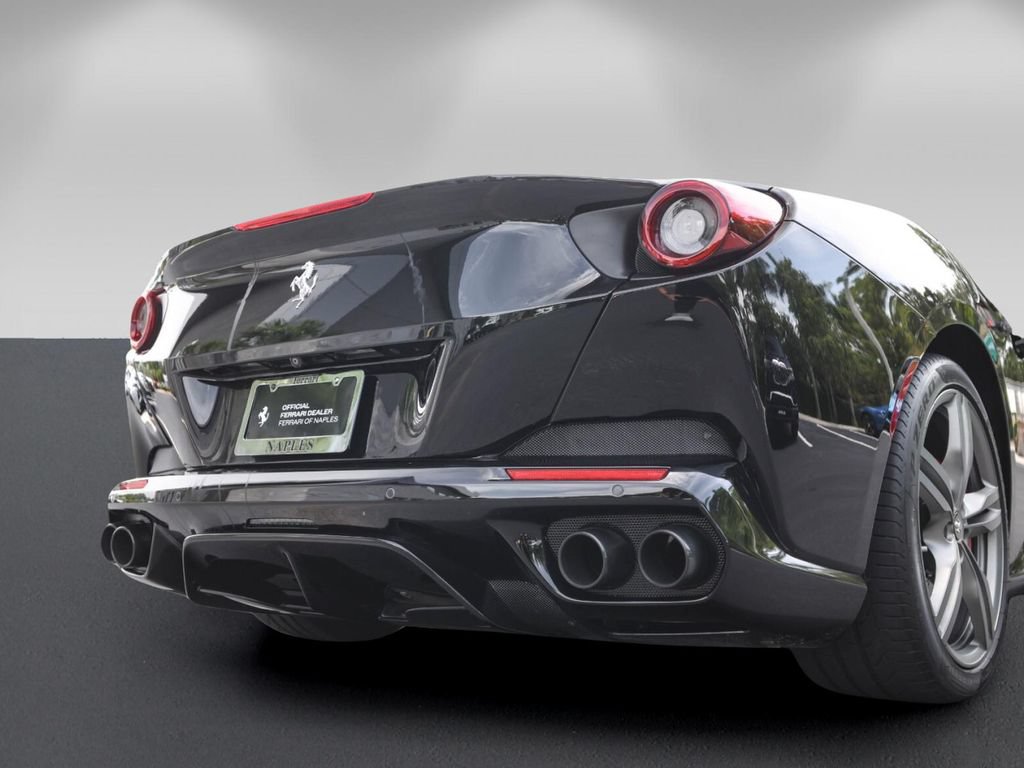 Certified 2019 Ferrari Portofino RWD image 19