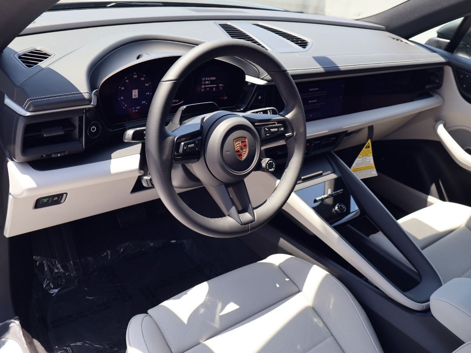 New 2026 Porsche Macan Turbo Electric RWD image 4