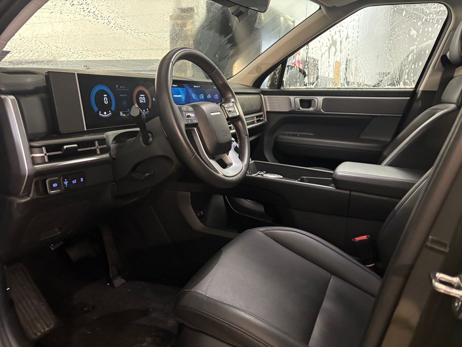 Used 2025 Hyundai Santa Fe SEL image 37