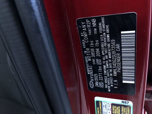 Used 2025 Hyundai Elantra SEL image 31